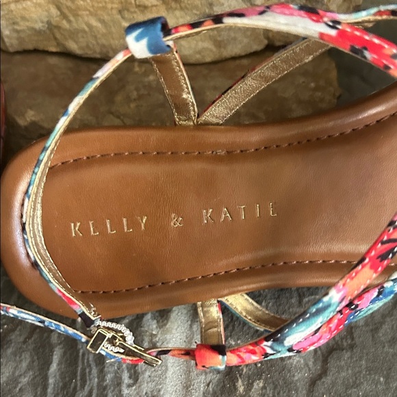 Kelly & Katie Multicolor Strappy Sandals - Picture 5 of 5
